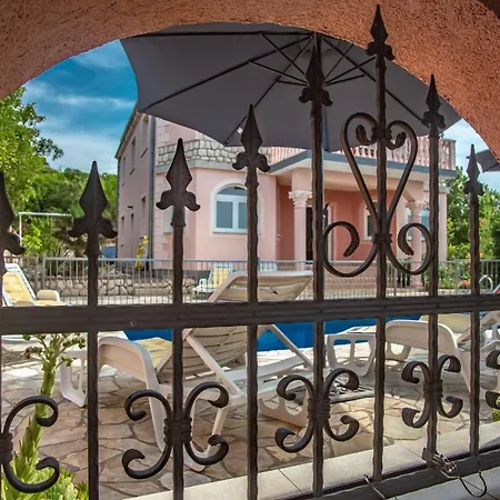Appartement Apartmani Dojmi 1